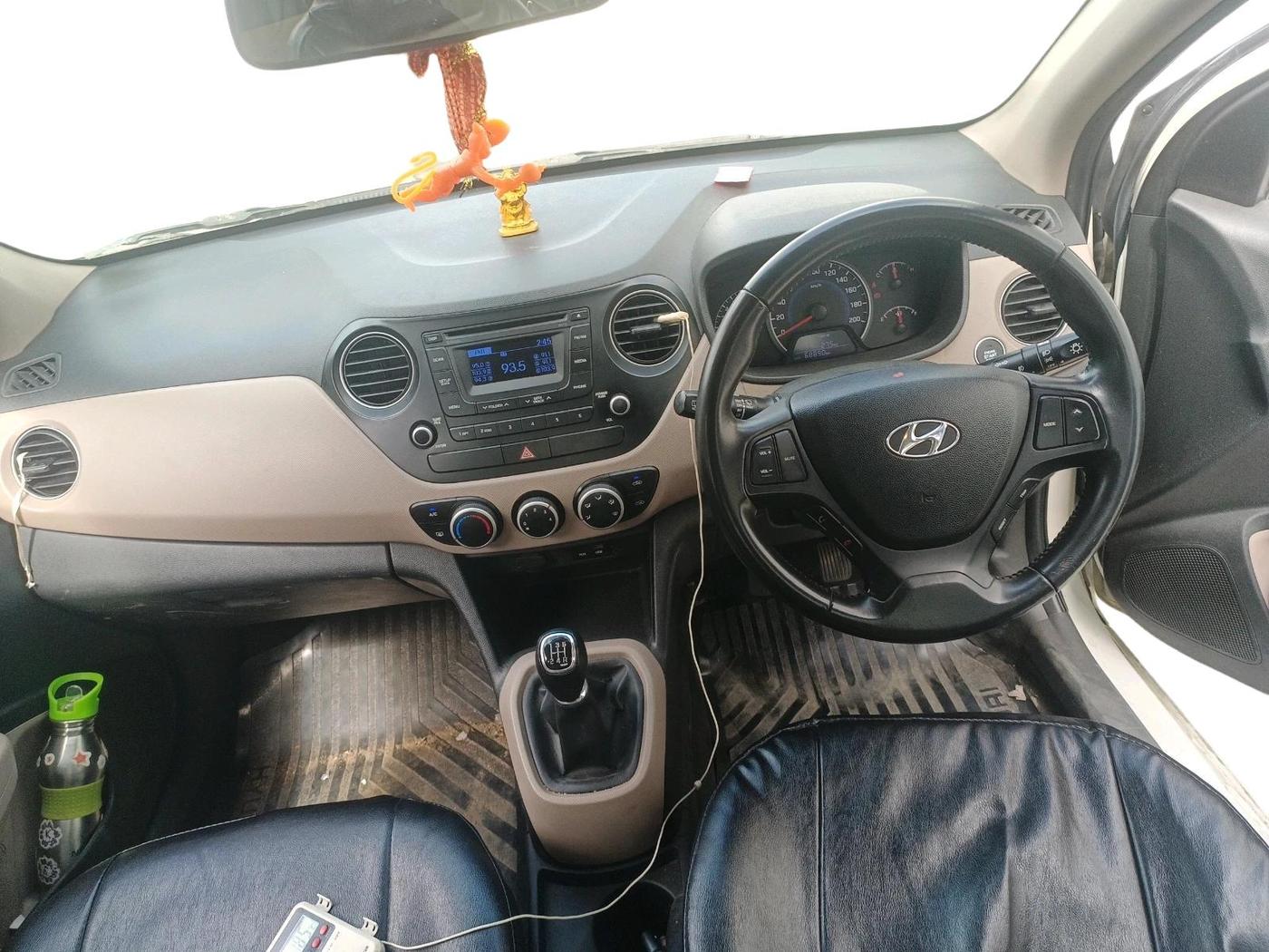 2015 Hyundai Grand i10 ASTA 1.2 KAPPA VTVT, Petrol, Manual, 68,890 km, interior