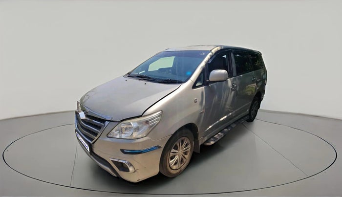 2015 Toyota Innova 2.5 GX 8 STR, Diesel, Manual, 2,13,510 km, exterior