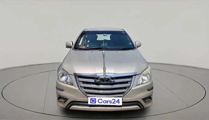 2015 Toyota Innova 2.5 GX 8 STR, Diesel, Manual, 2,13,510 km, exterior