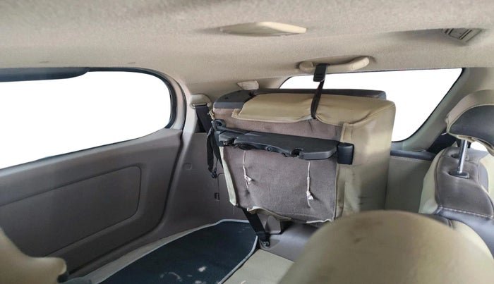 2015 Toyota Innova 2.5 GX 8 STR, Diesel, Manual, 2,13,510 km, interior