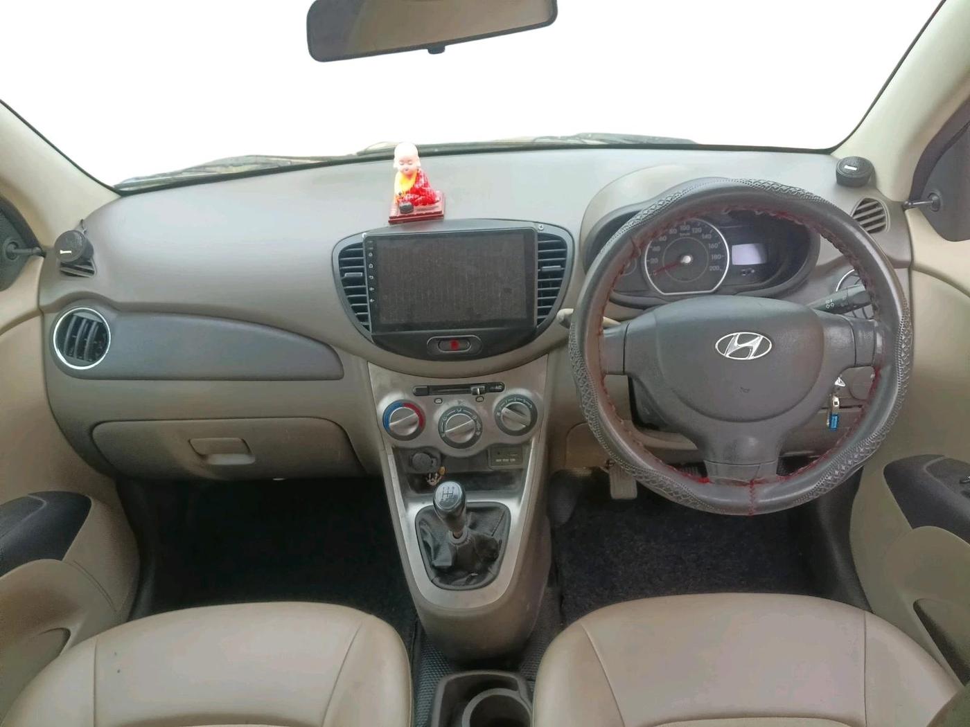 2013 Hyundai i10 SPORTZ 1.1, Petrol, Manual, 1,10,053 km, interior