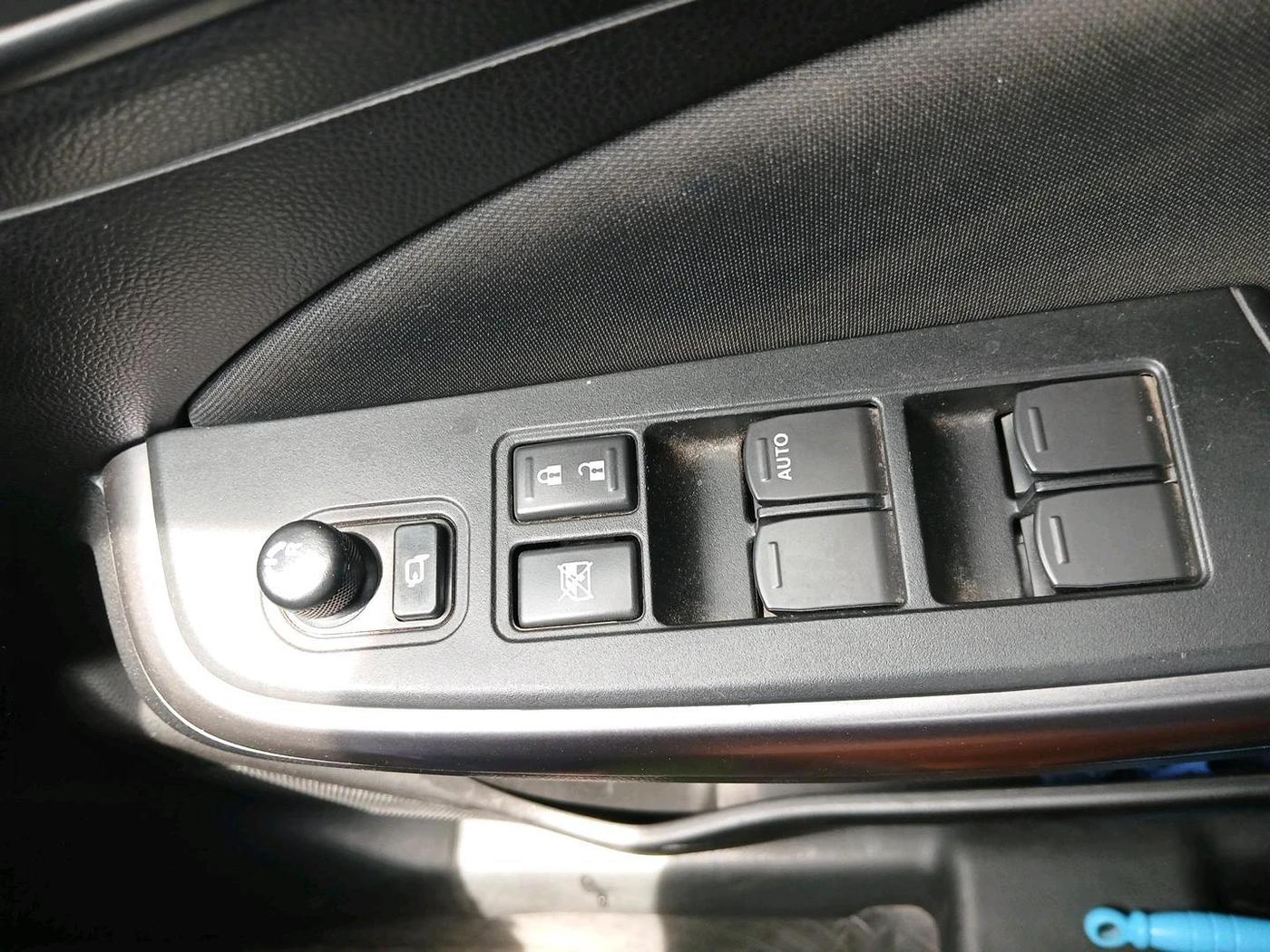 2024 Maruti Swift ZXI, Petrol, Manual, 14,425 km, interior