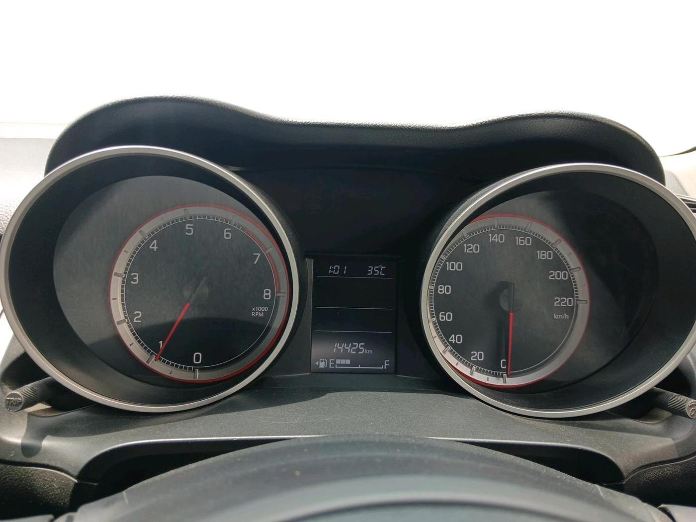 2024 Maruti Swift ZXI, Petrol, Manual, 14,425 km, interior