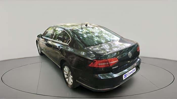 2018 Volkswagen Passat HIGHLINE DSG, Diesel, Automatic, 1,09,807 km, exterior