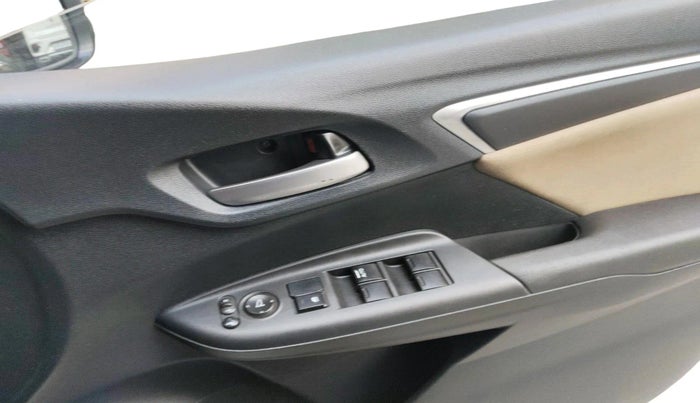 2016 Honda Jazz 1.2L I-VTEC V, Petrol, Manual, 70,469 km, interior