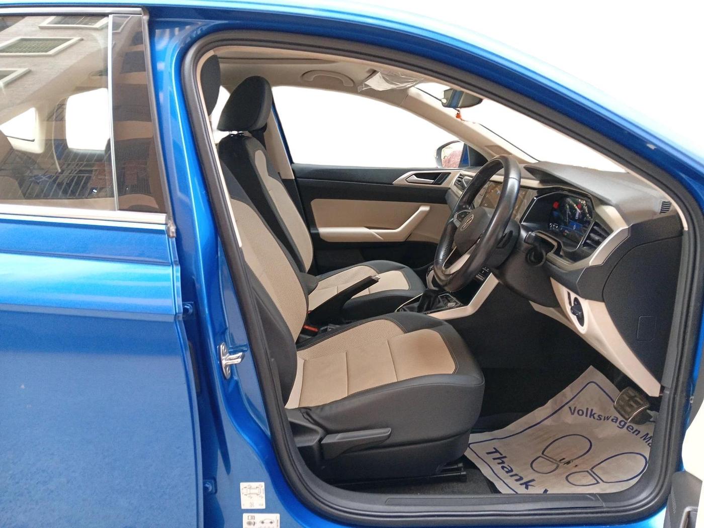 2023 Volkswagen VIRTUS TOPLINE TSI 1.0 AT, Petrol, Automatic, 8,396 km, interior