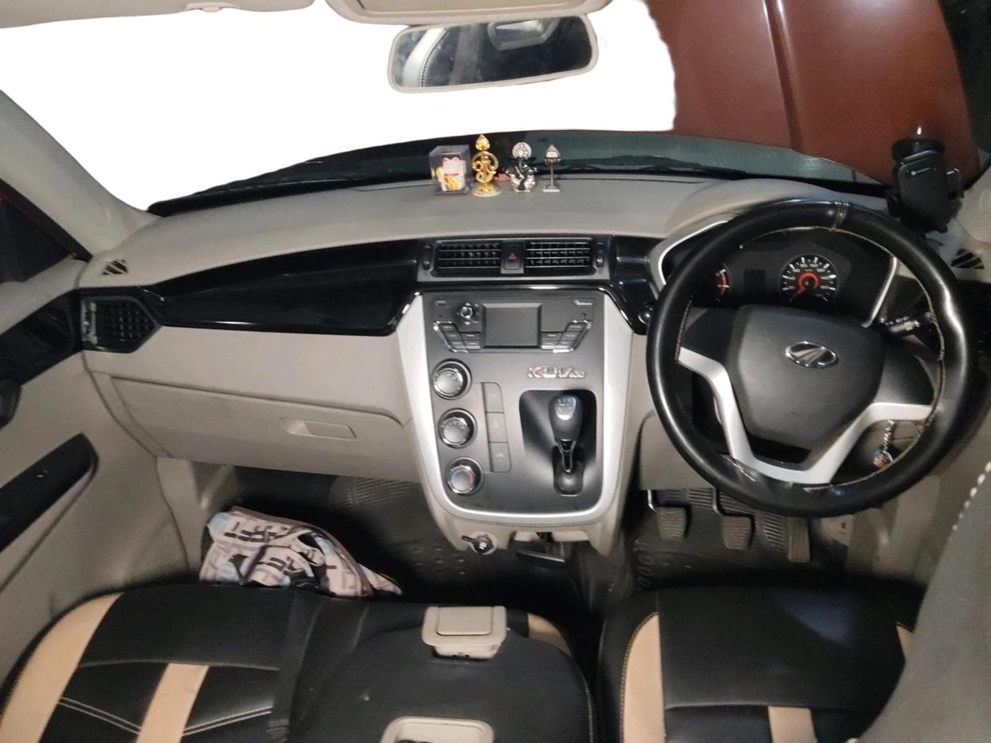2016 Mahindra Kuv100 K6 D 6 STR, Diesel, Manual, 1,35,102 km, interior