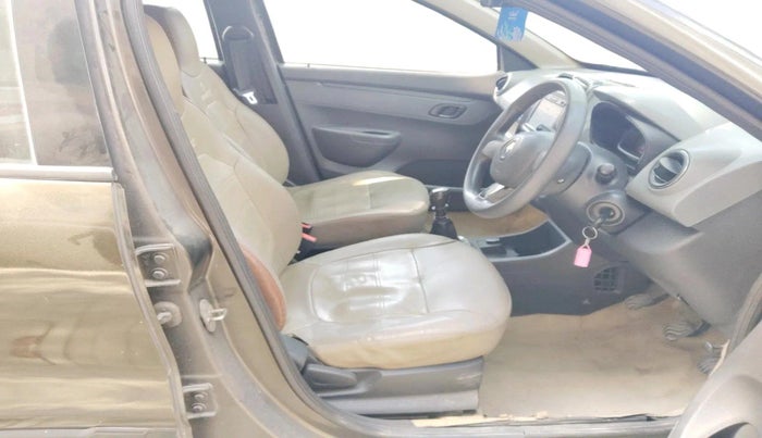 2016 Renault Kwid RXL, Petrol, Manual, 97,770 km, interior