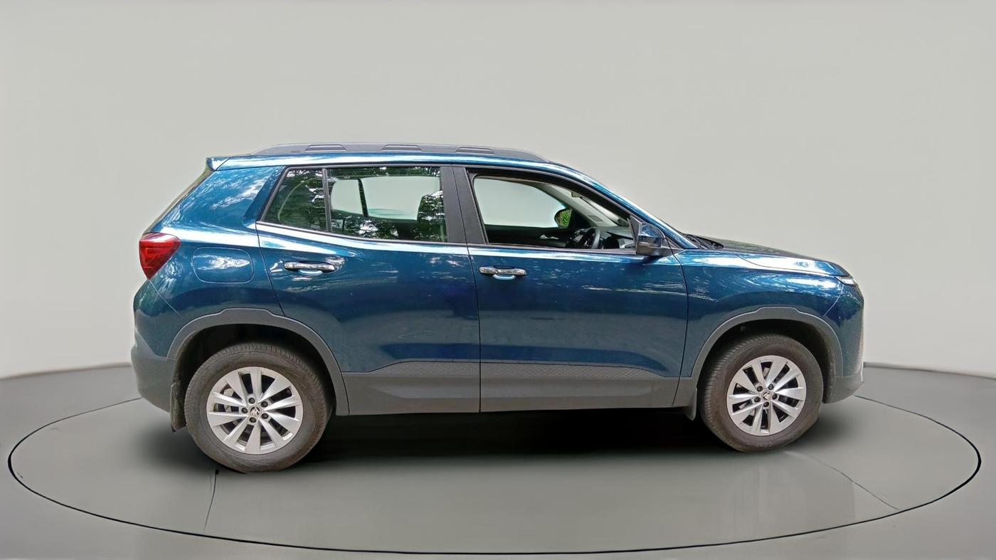 2025 Skoda KUSHAQ  Signature 1.0L TSI MT , Petrol, Manual, 13,231 km, exterior