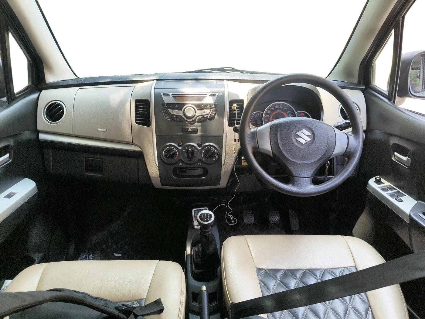 2013 Maruti Wagon R 1.0 VXI, Petrol, Manual, 43,801 km, interior