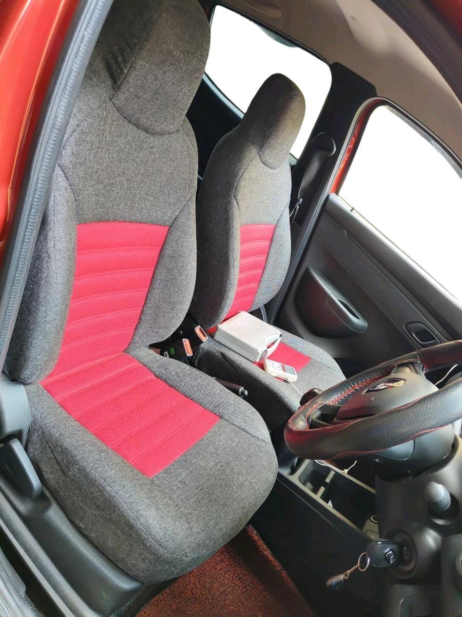 2024 Renault Kwid RXL(O) 1.0L, Petrol, Manual, 9,444 km, interior