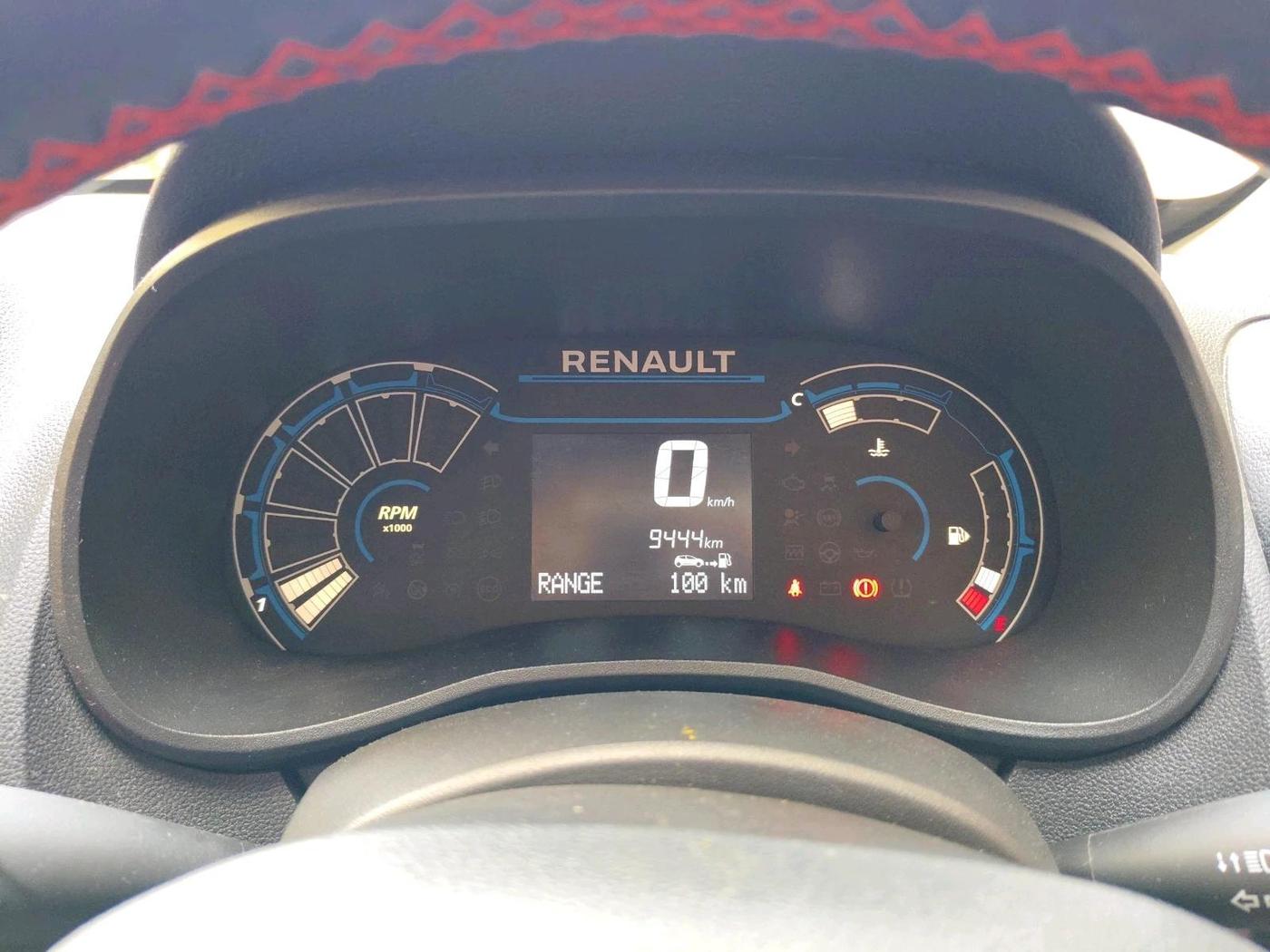 2024 Renault Kwid RXL(O) 1.0L, Petrol, Manual, 9,444 km, interior