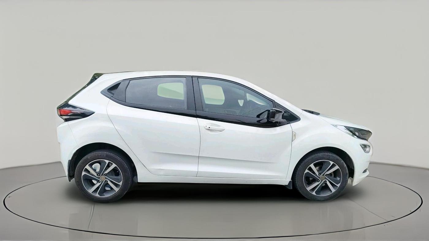 2023 Tata ALTROZ XZ PLUS DIESEL, Diesel, Manual, 1,13,284 km, exterior