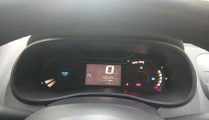 2022 Renault Kwid RXT 1.0 AMT (O), Petrol, Automatic, 28,689 km, interior