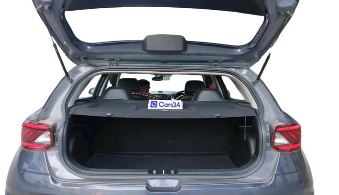 2020 Hyundai VENUE S 1.2, Petrol, Manual, 45,838 km, exterior