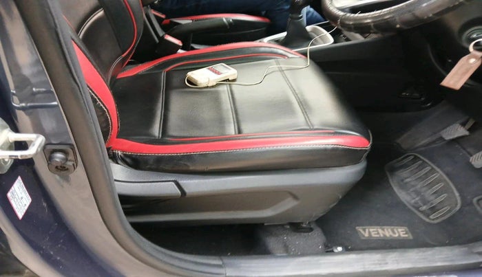 2020 Hyundai VENUE S 1.2, Petrol, Manual, 45,838 km, interior