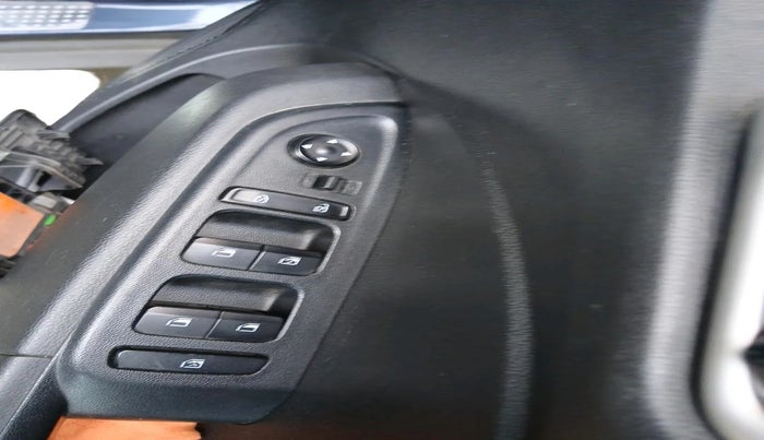 2020 Hyundai VENUE S 1.2, Petrol, Manual, 45,838 km, interior