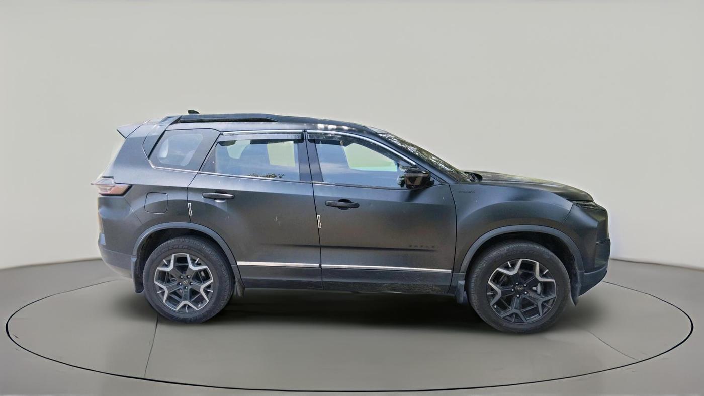 2025 Tata Safari Accomplished Plus, Diesel, Manual, 9,031 km, exterior