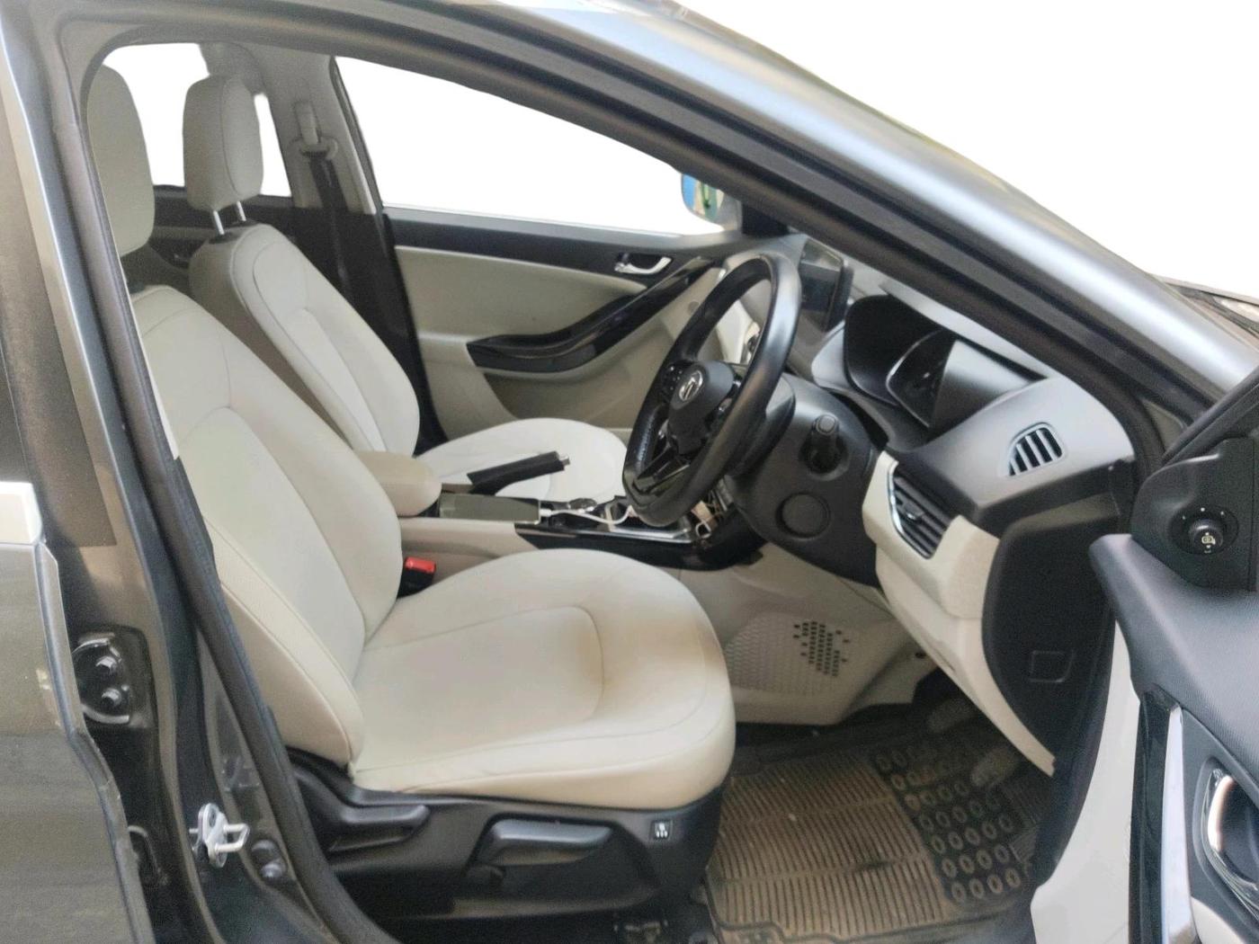 2023 Tata NEXON XZ Plus LUX, Petrol, Manual, 29,265 km, interior