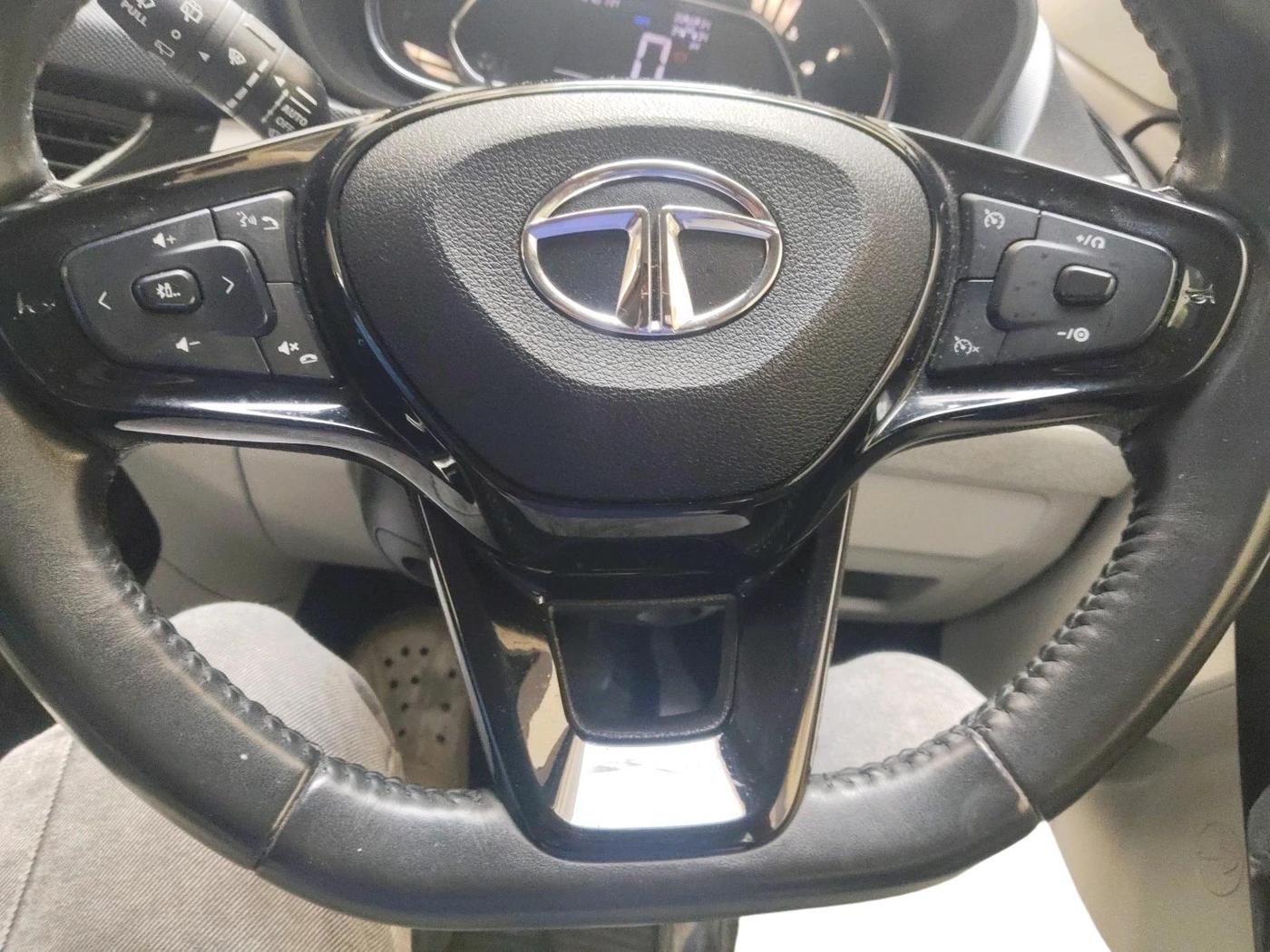 2023 Tata NEXON XZ Plus LUX, Petrol, Manual, 29,265 km, interior