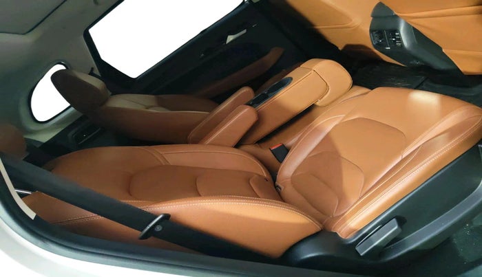 2021 MG HECTOR PLUS SHARP 1.5 PETROL TURBO CVT 6-STR, Petrol, Automatic, 50,488 km, interior