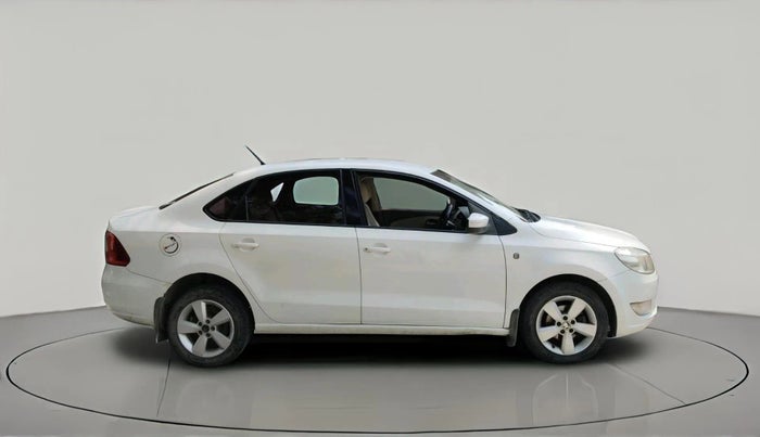 2015 Skoda Rapid 1.5 TDI CR ELEGANCE AT, Diesel, Automatic, 1,65,396 km, exterior