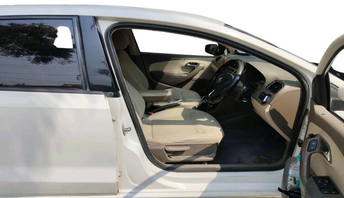 2015 Skoda Rapid 1.5 TDI CR ELEGANCE AT, Diesel, Automatic, 1,65,396 km, interior