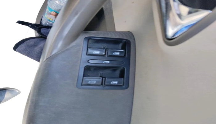 2015 Skoda Rapid 1.5 TDI CR ELEGANCE AT, Diesel, Automatic, 1,65,396 km, interior