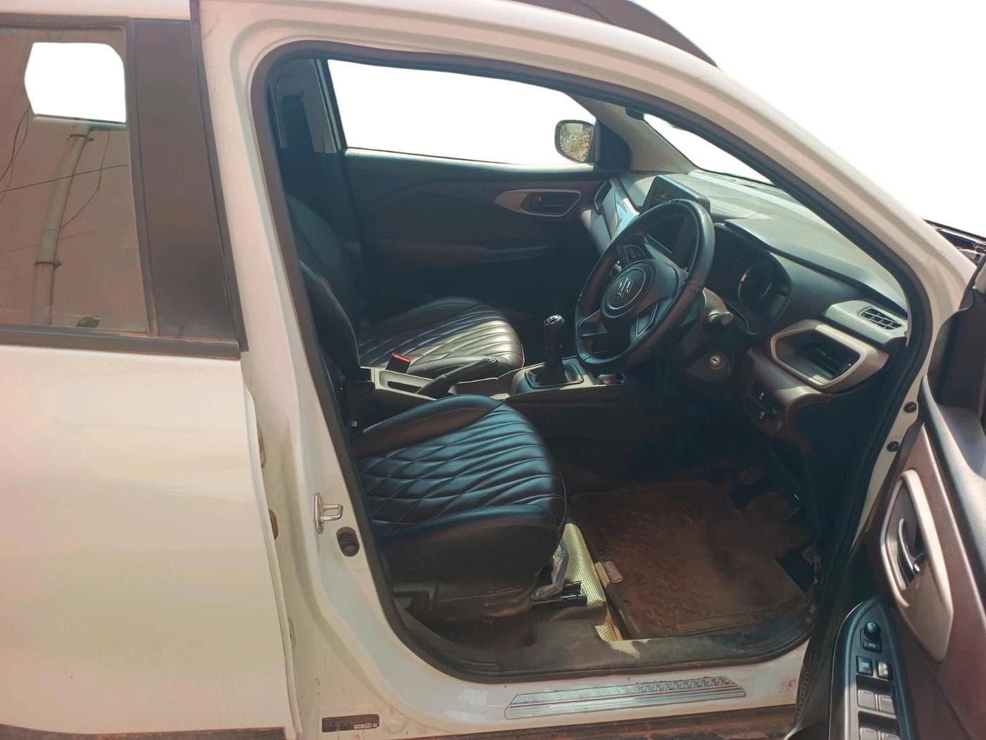 2023 Maruti FRONX DELTA PLUS 1.2MT, Petrol, Manual, 10,00,001 km, interior