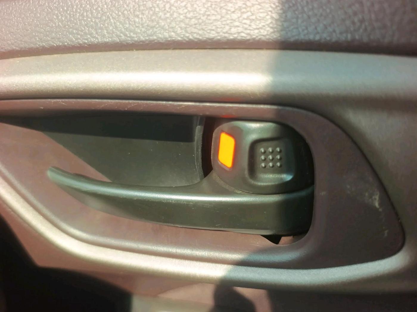 2023 Maruti FRONX DELTA PLUS 1.2MT, Petrol, Manual, 10,00,001 km, interior