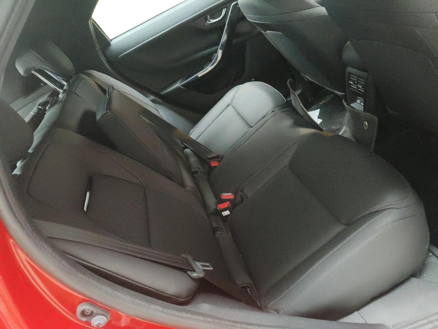 2023 Tata NEXON FEARLESS + SUNROOF DCA DUAL TONE 1.2 PETROL, Petrol, Automatic, 12,756 km, interior