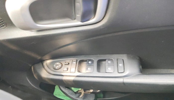 2019 Hyundai VENUE SX 1.4 CRDI, Diesel, Manual, 40,073 km, interior