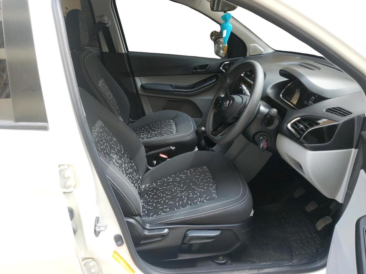 2023 Tata Tiago XT PETROL, Petrol, Manual, 12,512 km, interior