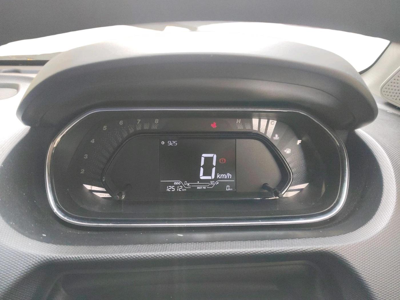 2023 Tata Tiago XT PETROL, Petrol, Manual, 12,512 km, interior