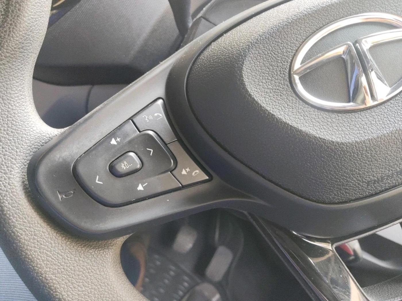 2023 Tata Tiago XT PETROL, Petrol, Manual, 12,512 km, interior