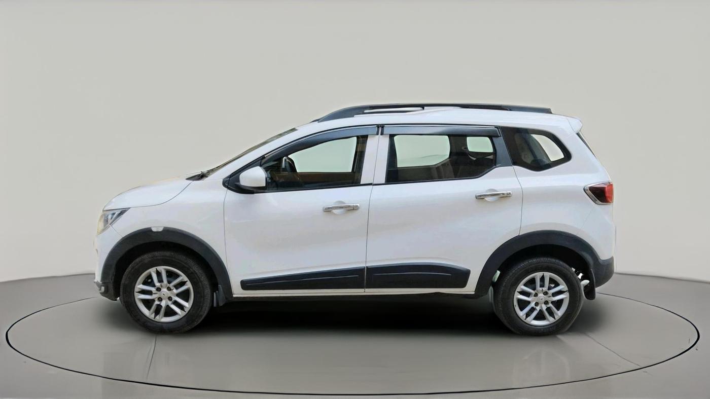 2020 Renault TRIBER RXL MT, Petrol, Manual, 1,11,563 km, exterior