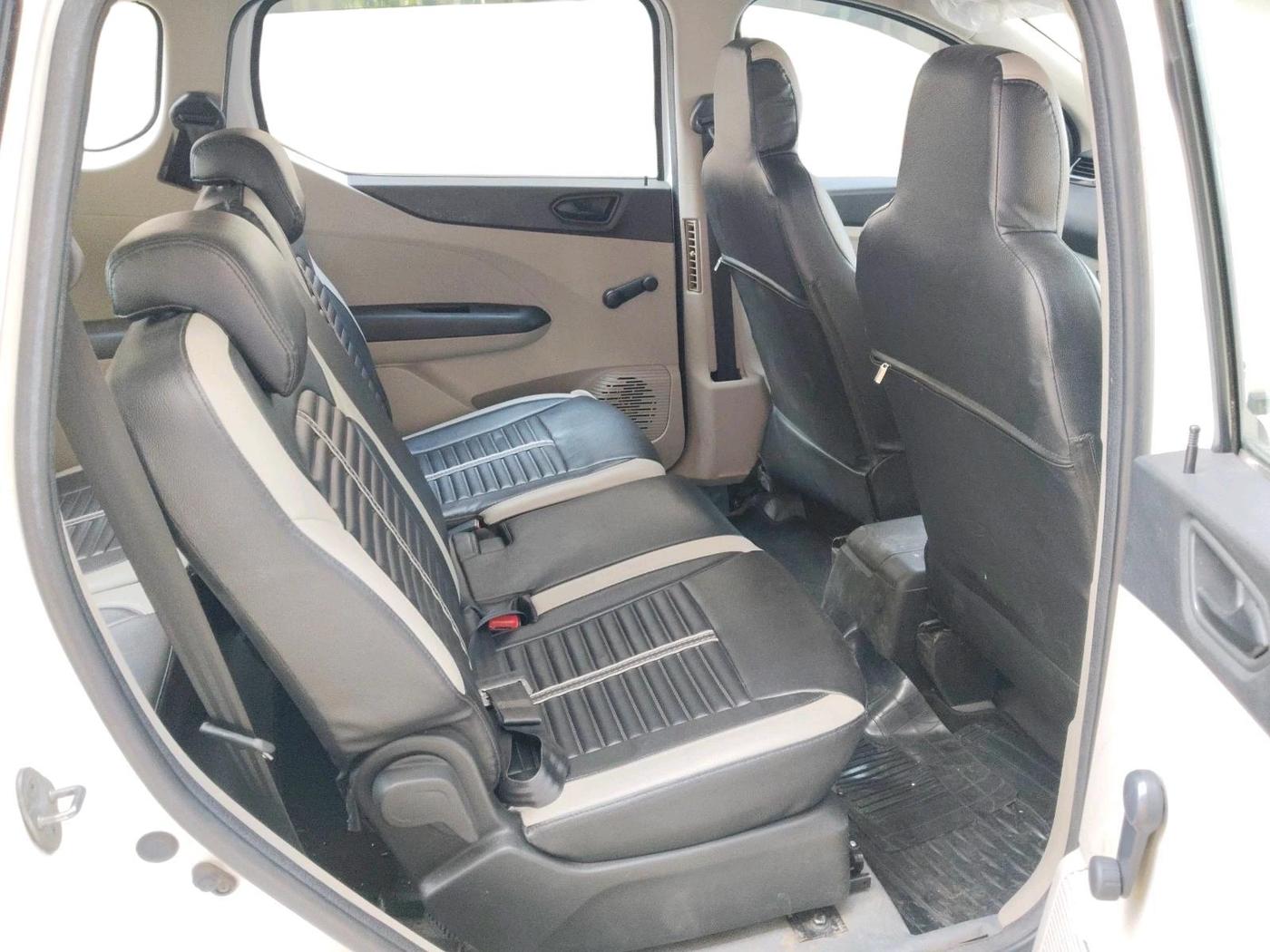 2020 Renault TRIBER RXL MT, Petrol, Manual, 1,11,563 km, interior