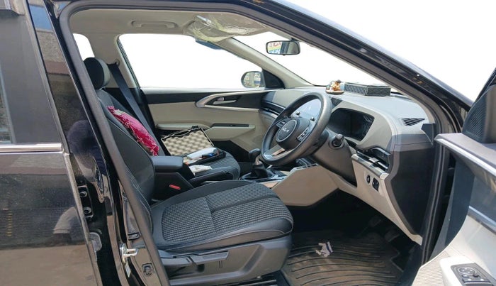 2023 KIA CARENS PRESTIGE PLUS 1.4 PETROL 7 STR, Petrol, Manual, 9,835 km, interior