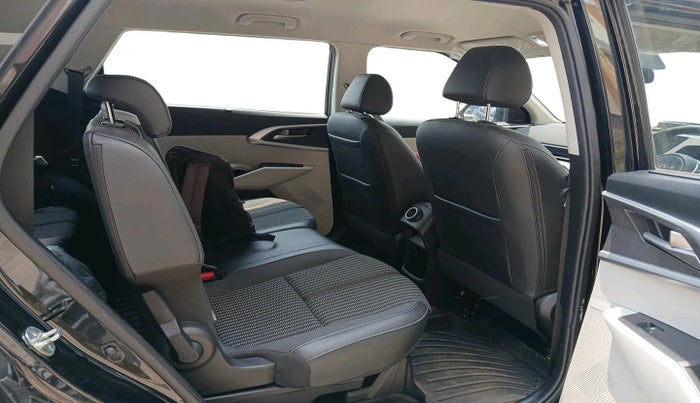 2023 KIA CARENS PRESTIGE PLUS 1.4 PETROL 7 STR, Petrol, Manual, 9,835 km, interior