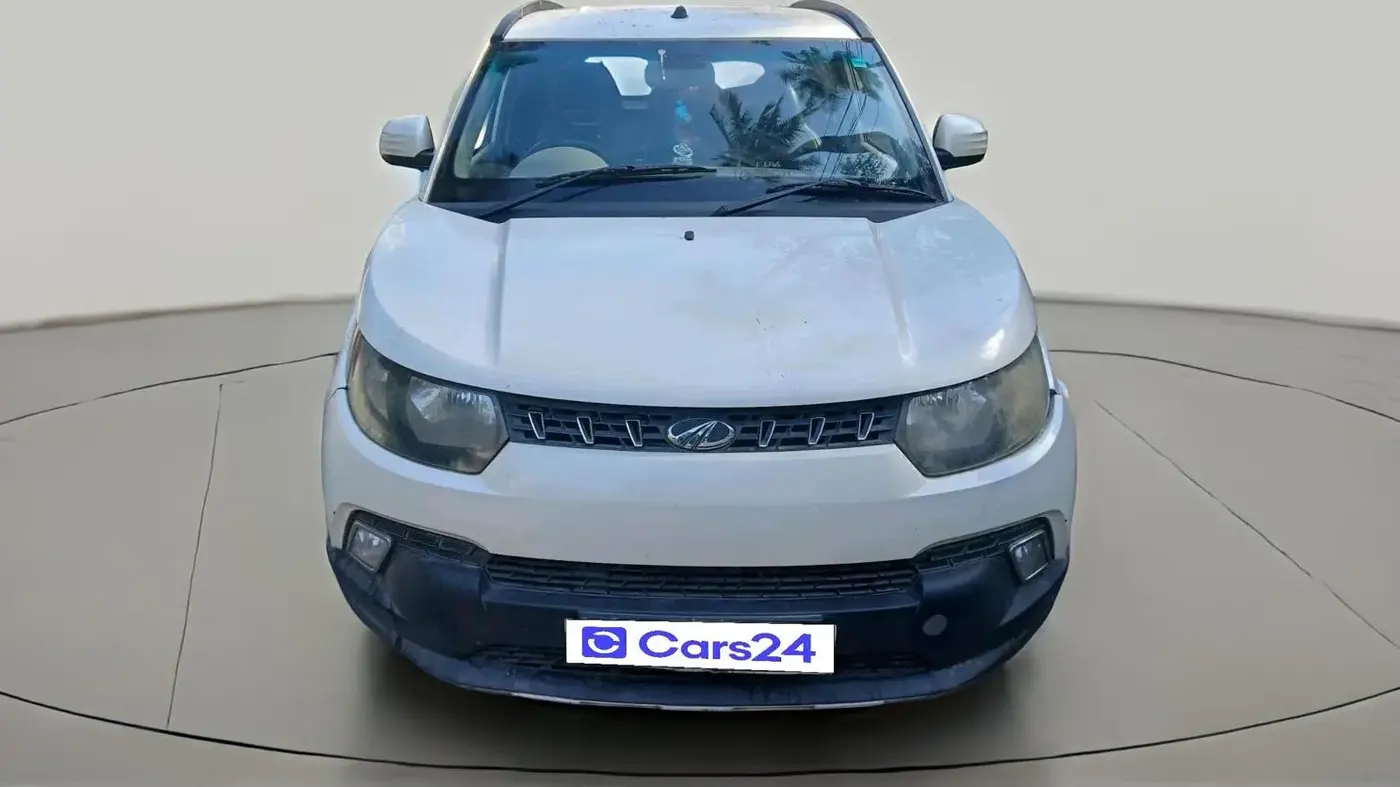 2017 Mahindra Kuv100 K8 6 STR, Petrol, Manual, 65,000 km, exterior