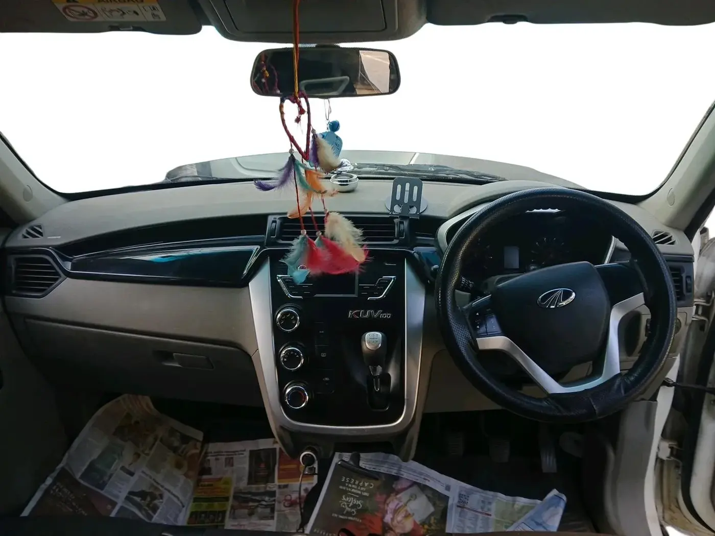 2017 Mahindra Kuv100 K8 6 STR, Petrol, Manual, 65,000 km, interior