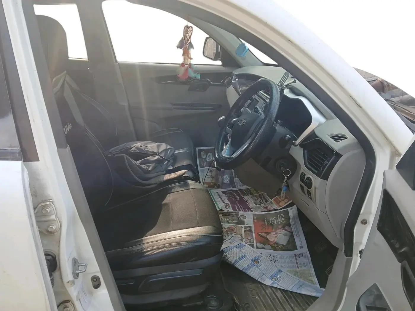 2017 Mahindra Kuv100 K8 6 STR, Petrol, Manual, 65,000 km, interior