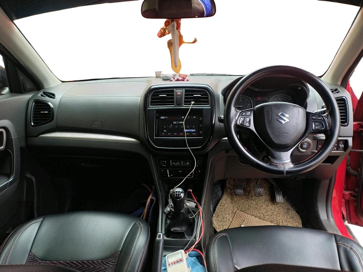 2016 Maruti Vitara Brezza ZDI PLUS, Diesel, Manual, 1,98,532 km, interior