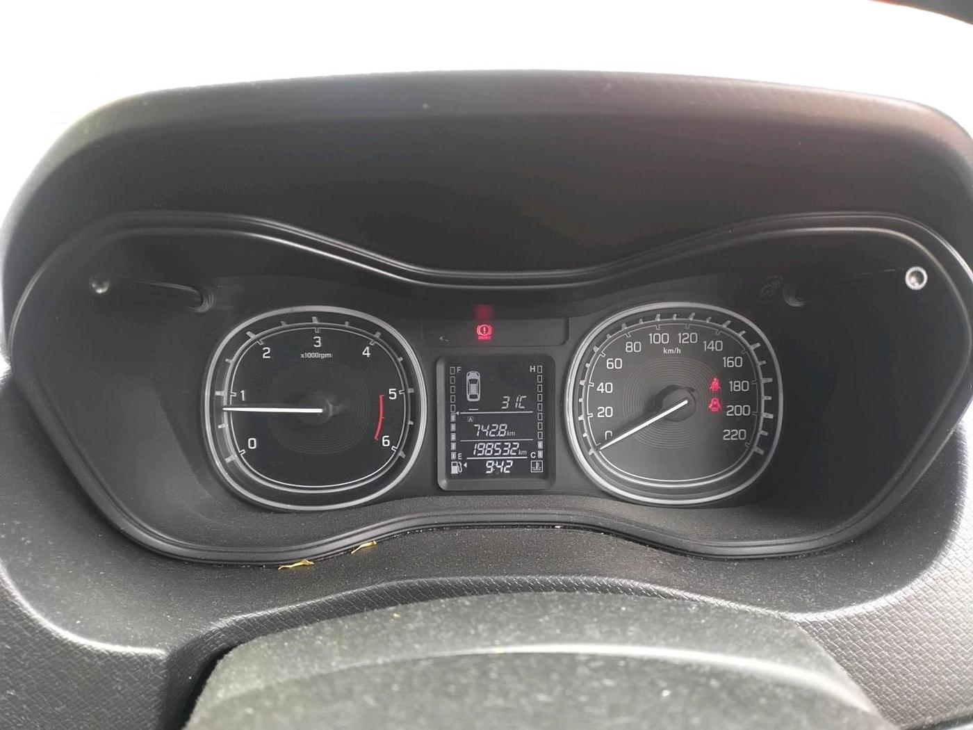 2016 Maruti Vitara Brezza ZDI PLUS, Diesel, Manual, 1,98,532 km, interior