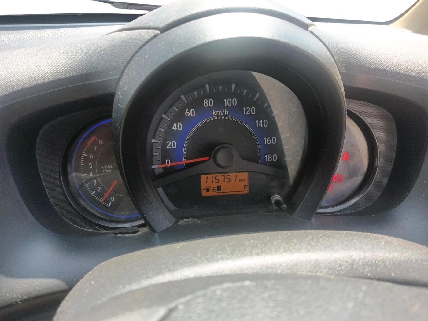 2015 Honda Mobilio 1.5L I-VTEC V, Petrol, Manual, 1,15,751 km, interior