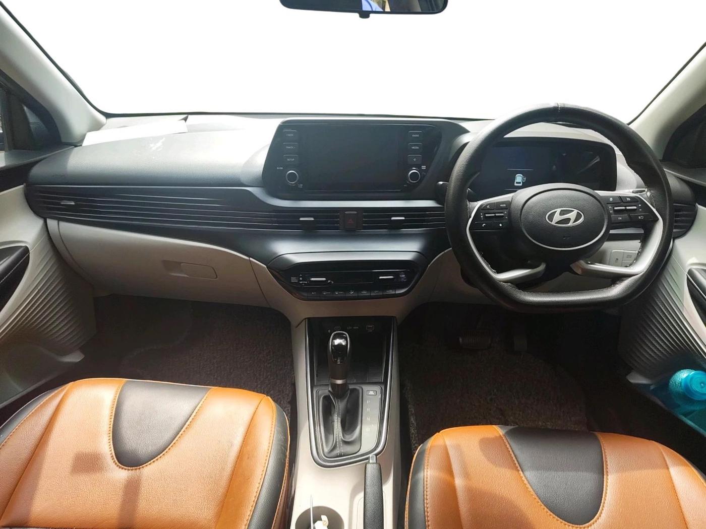 2024 Hyundai NEW I20 Sportz (O) 1.2 IVT, Petrol, Automatic, 16,852 km, interior