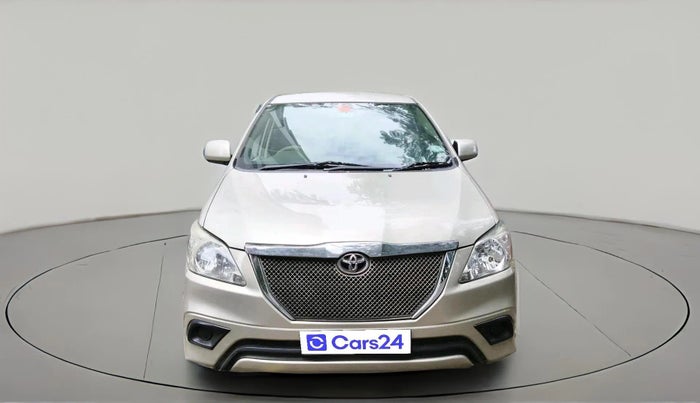 2015 Toyota Innova 2.5 GX 8 STR, Diesel, Manual, 2,12,471 km, exterior
