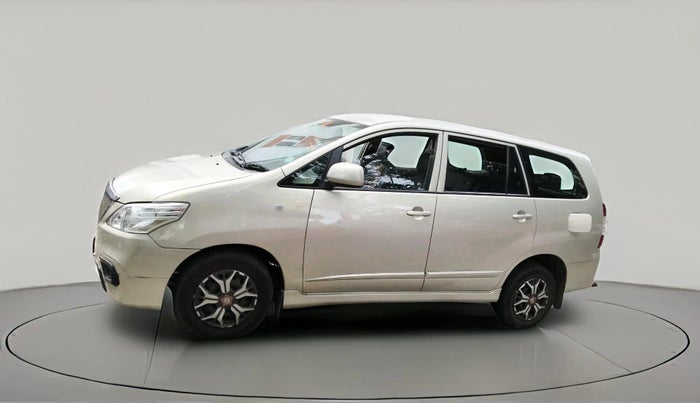 2015 Toyota Innova 2.5 GX 8 STR, Diesel, Manual, 2,12,471 km, exterior