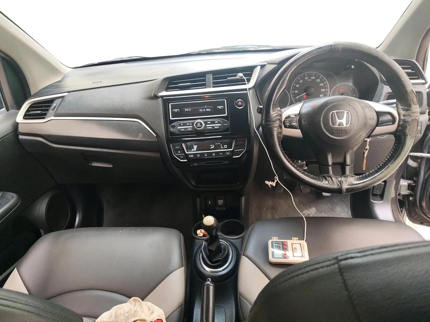 2017 Honda BR-V 1.5L I-VTEC S, Petrol, Manual, 88,432 km, interior