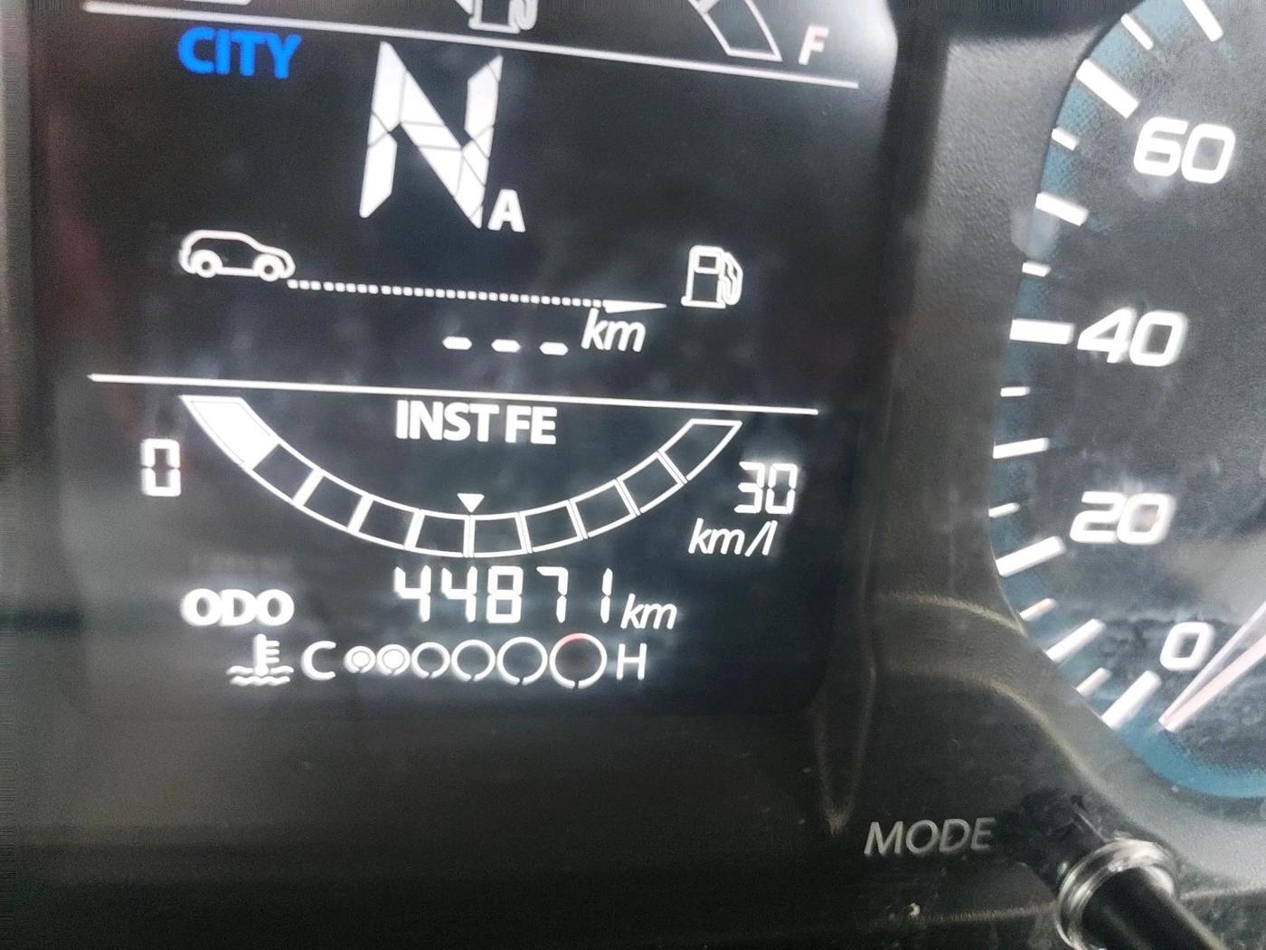 2022 Tata PUNCH ADVENTURE AMT, Petrol, Automatic, 44,871 km, interior